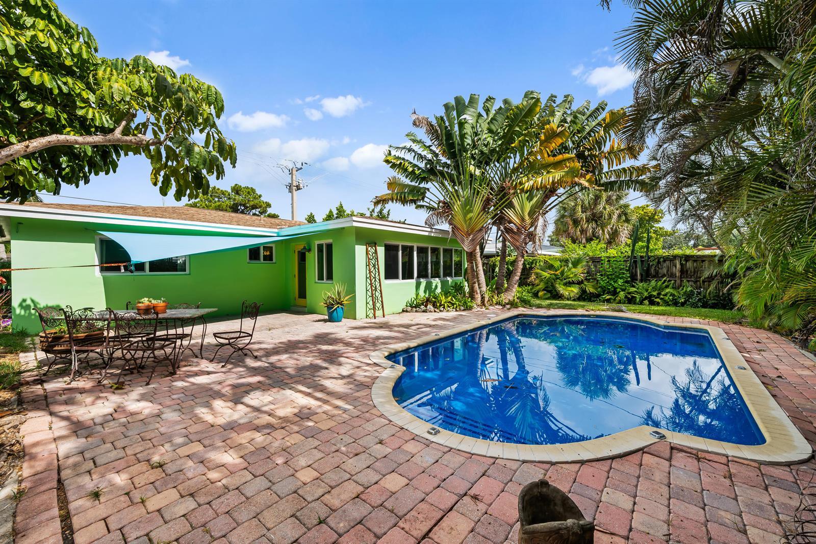 4860 NE 6th Avenue, Oakland Park FL 33334