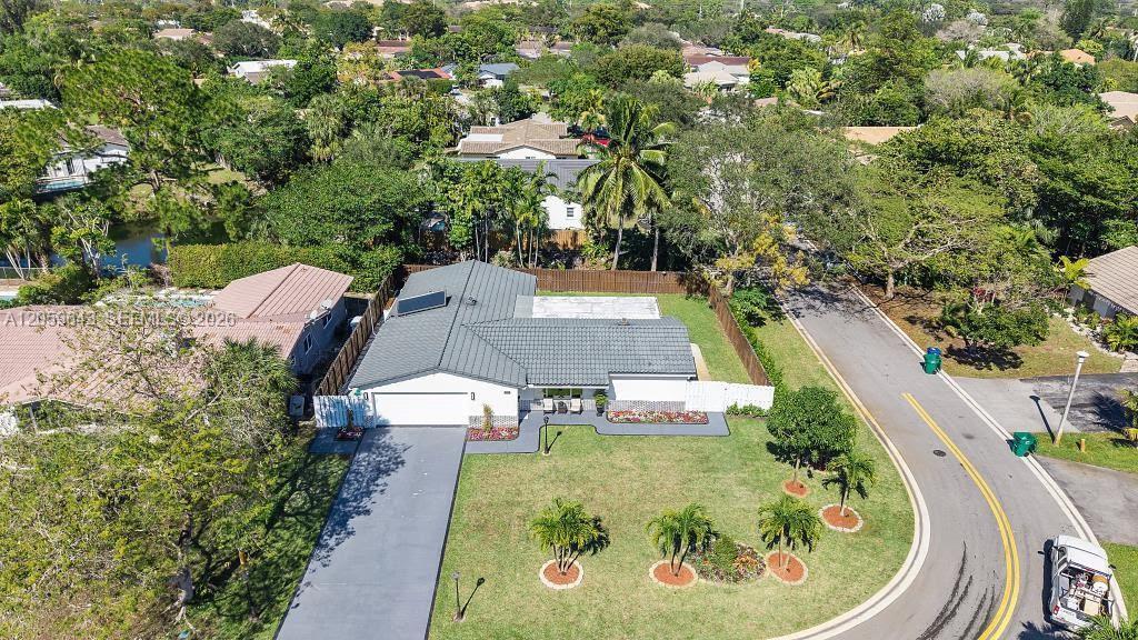7501 NW 42nd St, Coral Springs FL 33065 photo 2