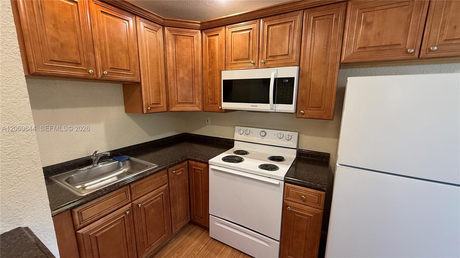1310 NE 14th Ave # 4, Fort Lauderdale FL 33304