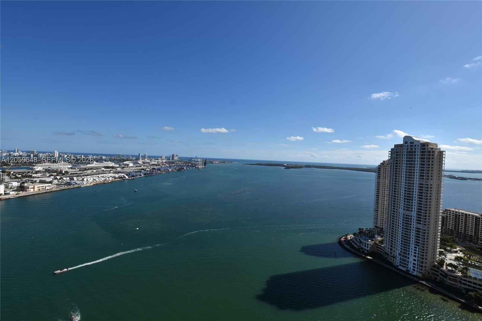 335 S Biscayne Blvd # 4112, Miami FL 33131