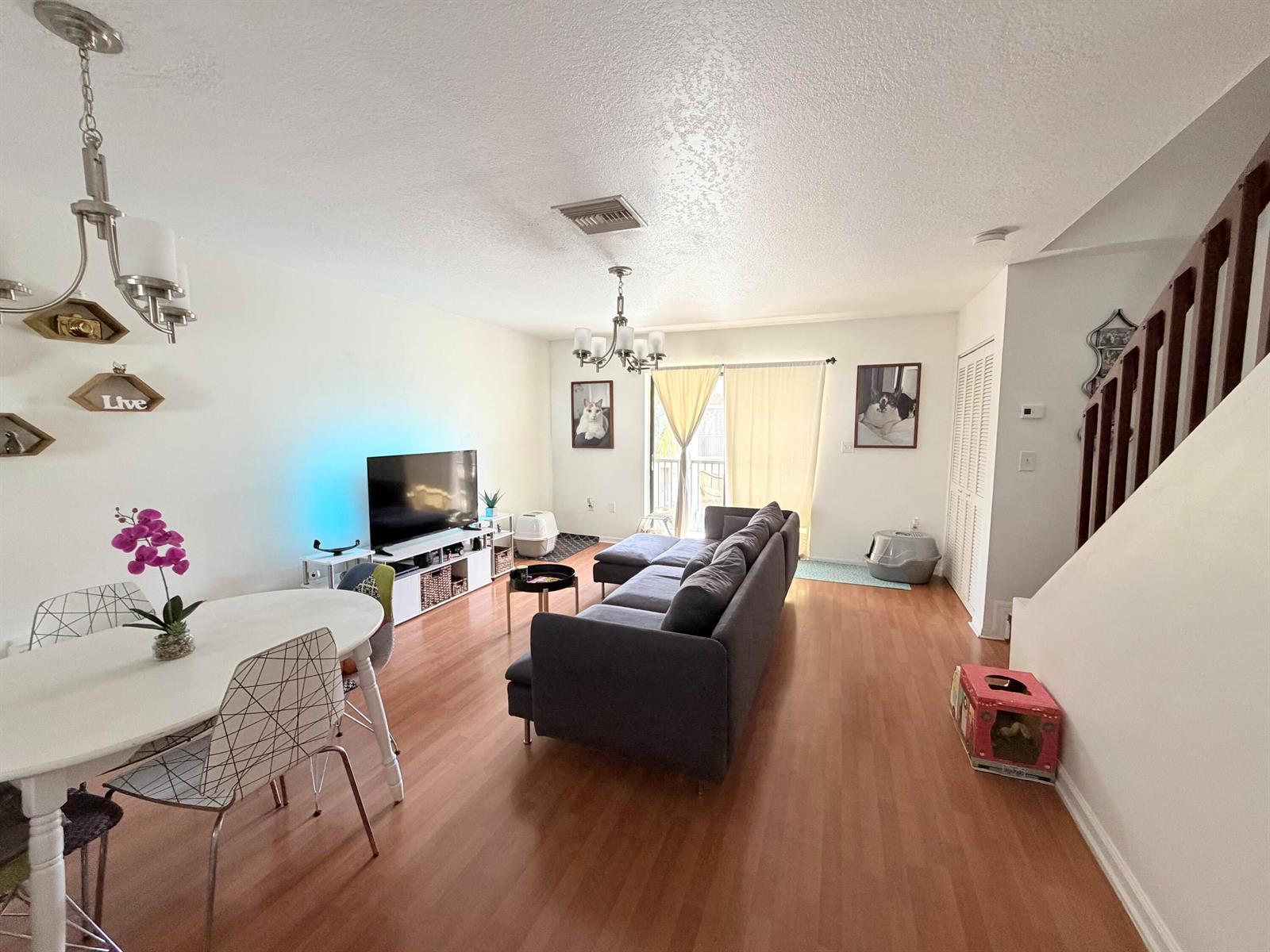 9908 HAMMOCKS Boulevard # 42, Miami FL 33196 photo 2