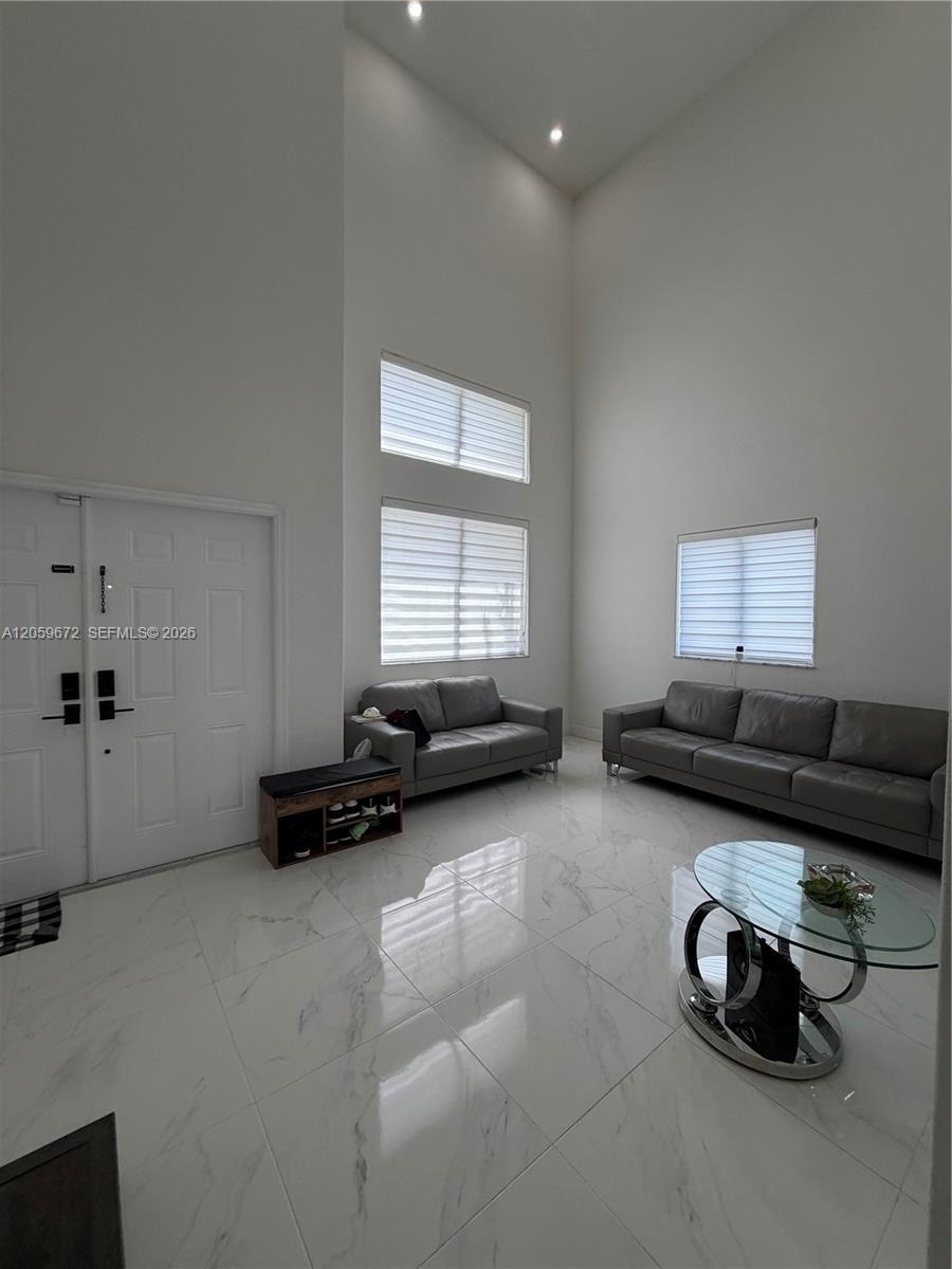 4450 SW 164 Ave, Miami FL 33185 photo 3