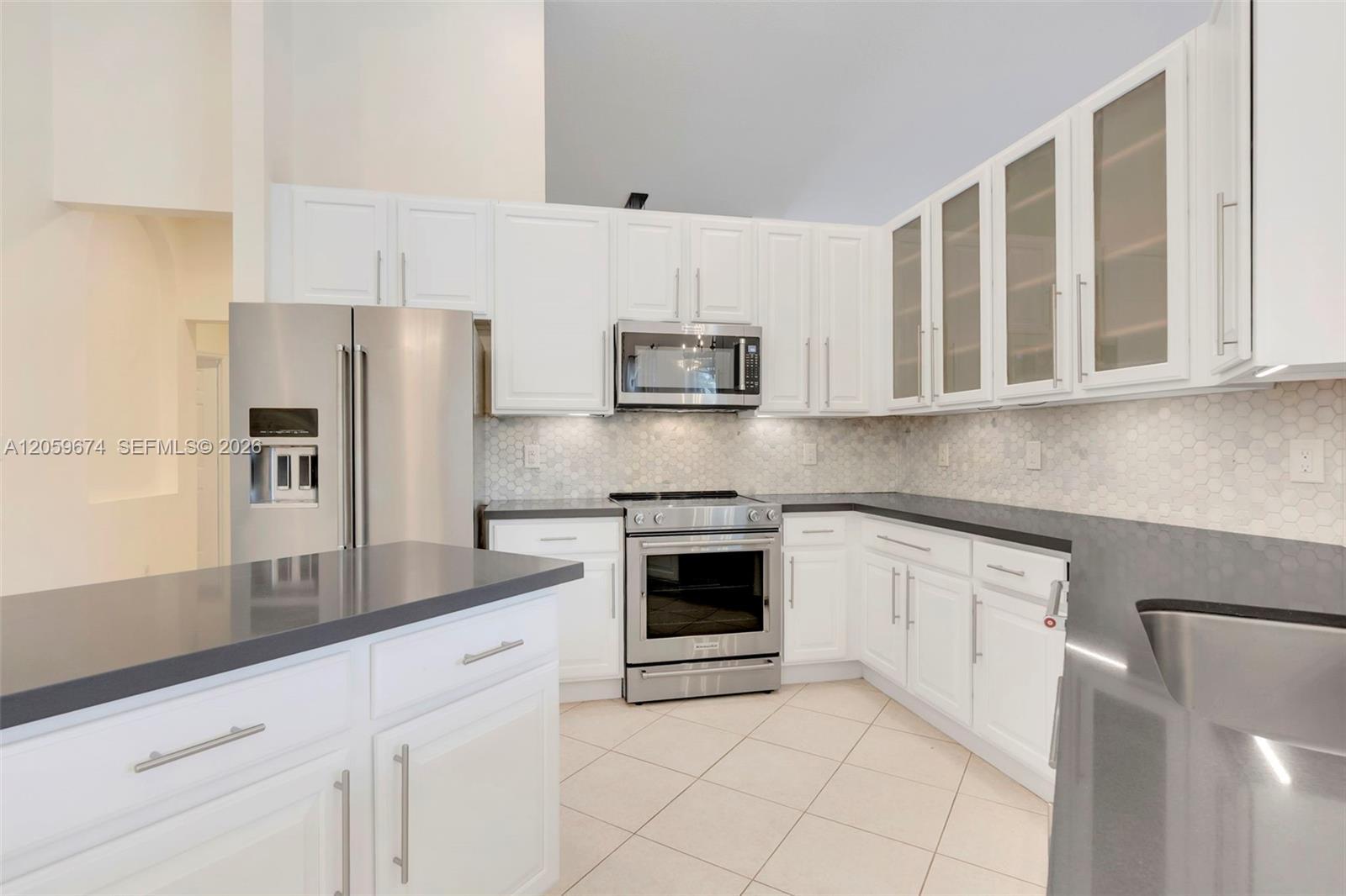 13746 NW 21st St, Pembroke Pines FL 33028 photo 5