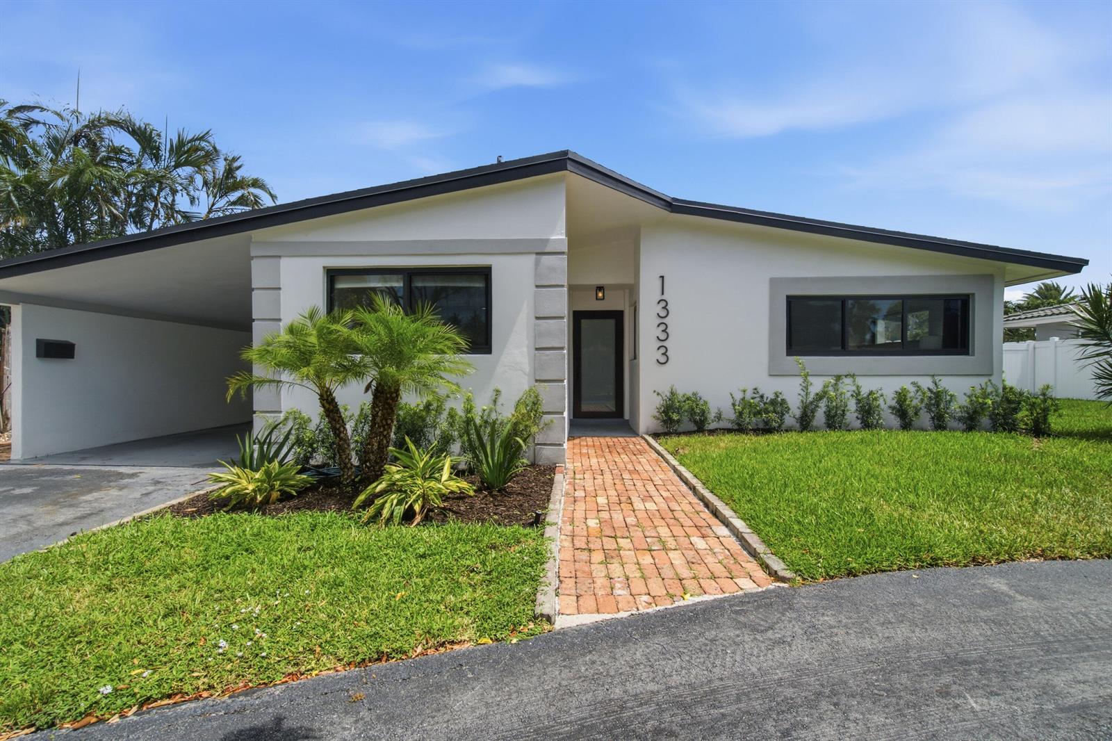 1333 SE 8TH Street, Deerfield Beach FL 33441