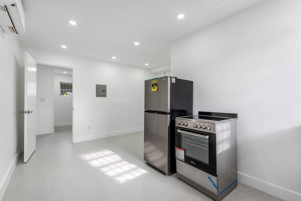 321 NW 21st Avenue # H, Miami FL 33125 photo 4
