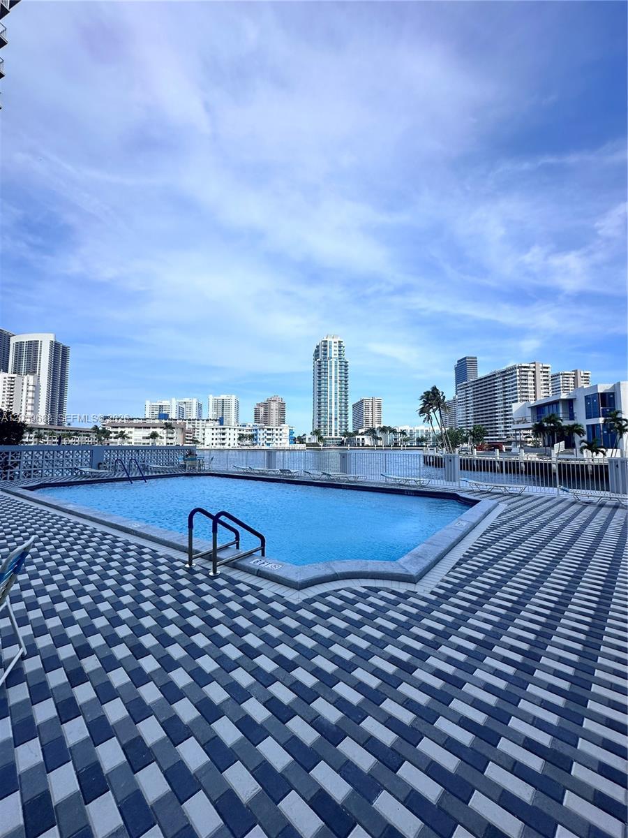 137 Golden Isles Dr # 512, Hallandale Beach FL 33009 photo 2
