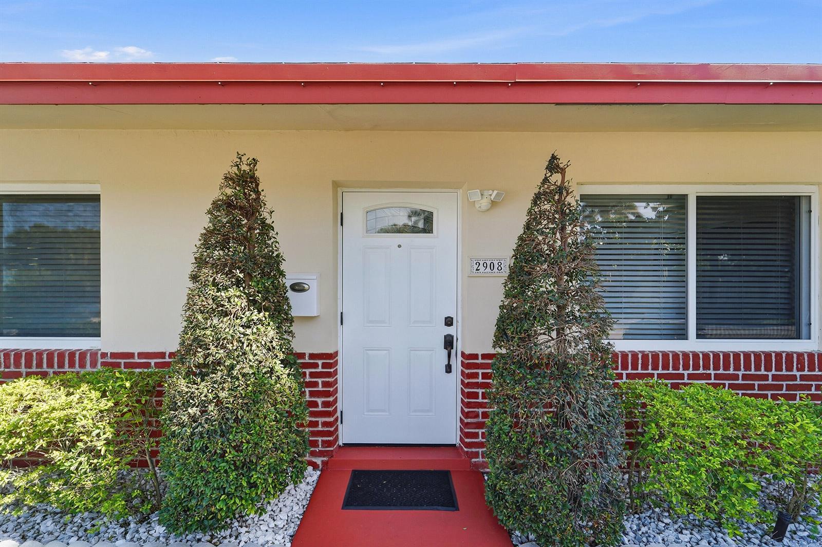 2908 NW 48TH Street, Tamarac FL 33309 photo 2