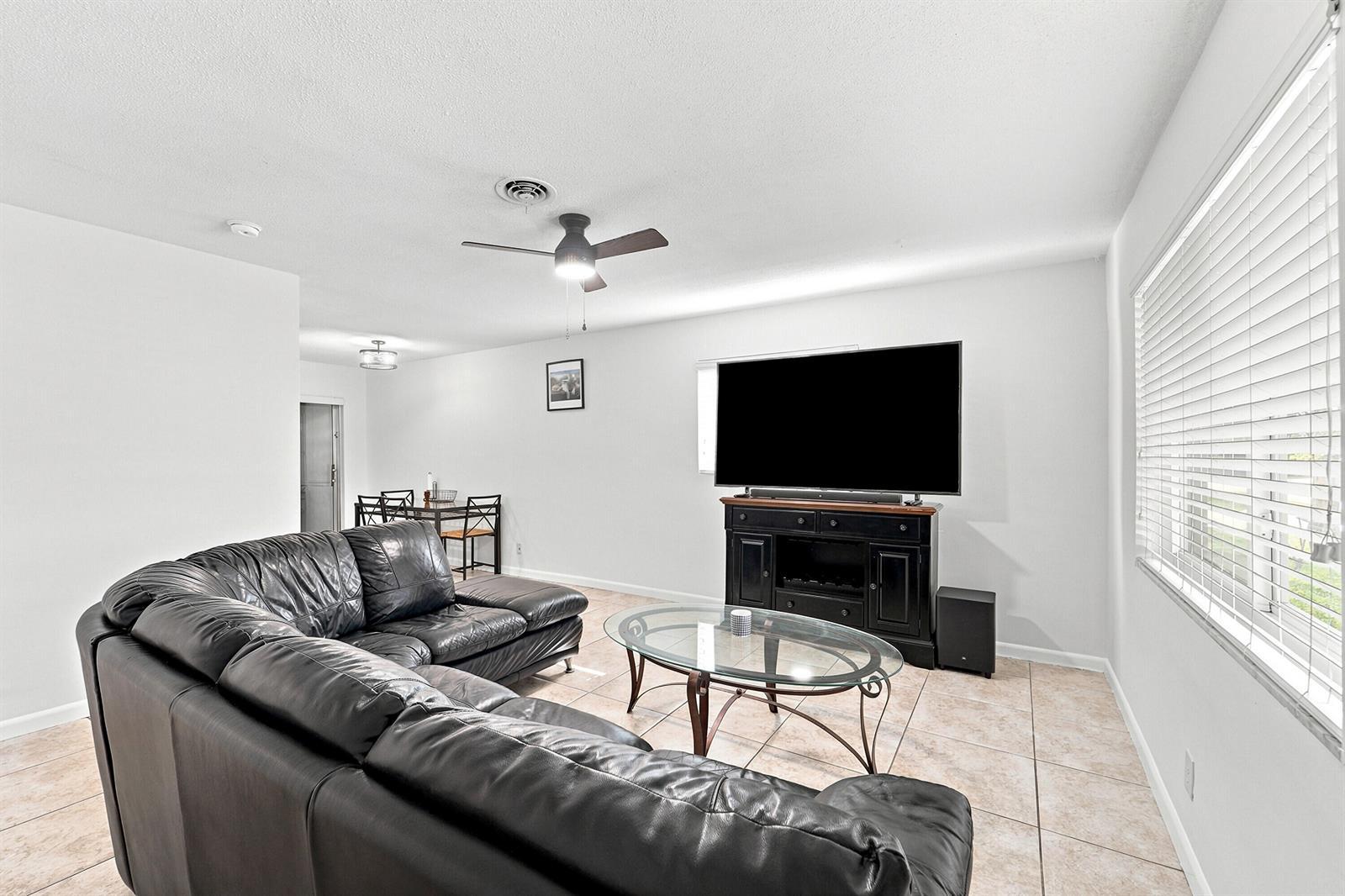2908 NW 48TH Street, Tamarac FL 33309 photo 5