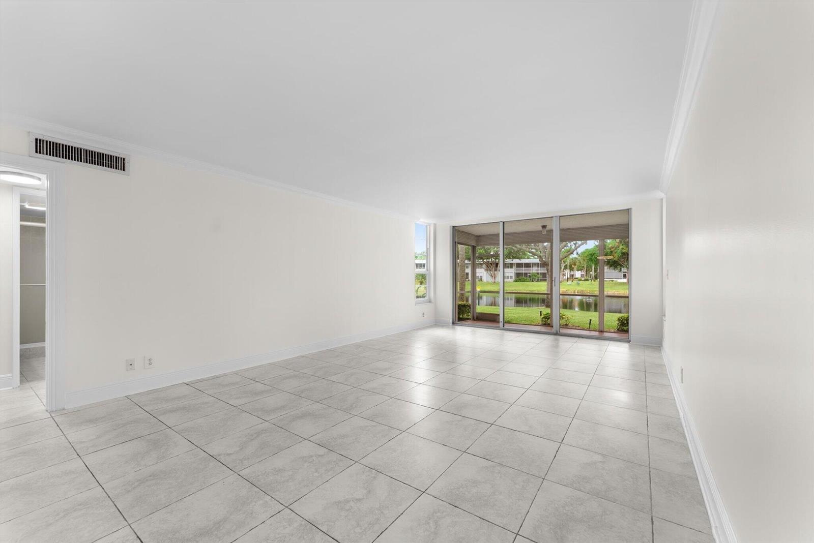 4240 OAKS Terrace # 103, Pompano Beach FL 33069 photo 2