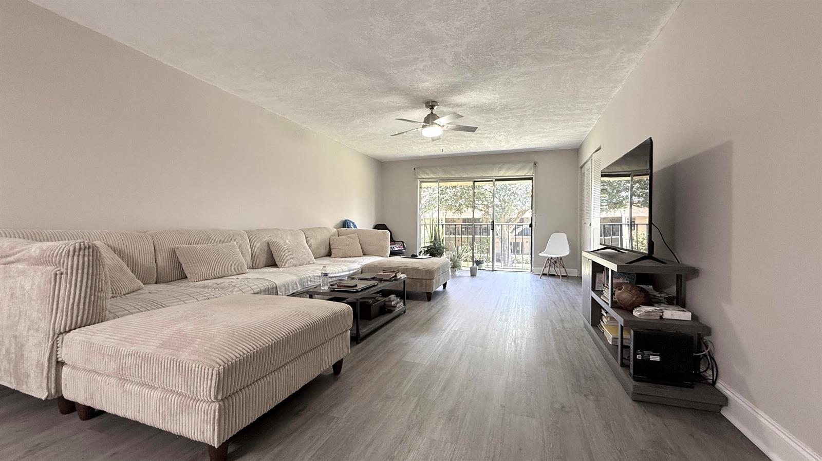 2925 SW 22nd Avenue # 203, Delray Beach FL 33445 photo 3
