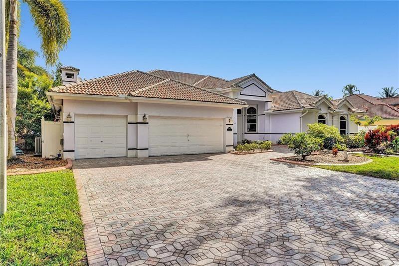 2030 SW 62nd Avenue, Plantation FL 33317 photo 2
