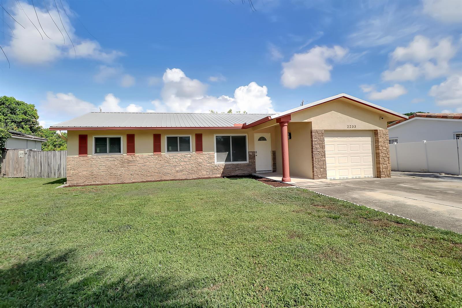 2233 NW 3rd Avenue, Boca Raton FL 33431