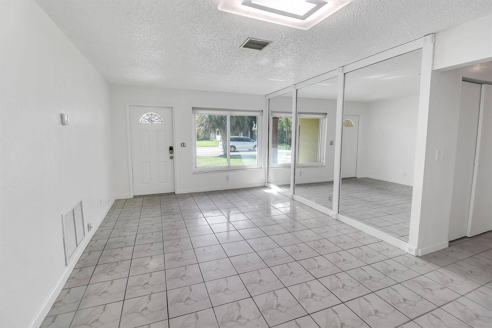2233 NW 3rd Avenue, Boca Raton FL 33431 photo 5