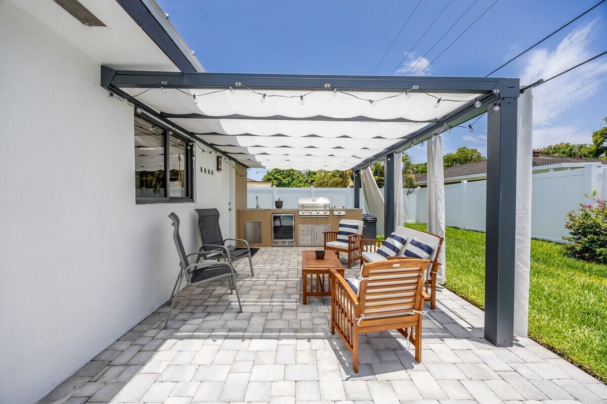 526 Linnet Circle, Delray Beach FL 33444 photo 3