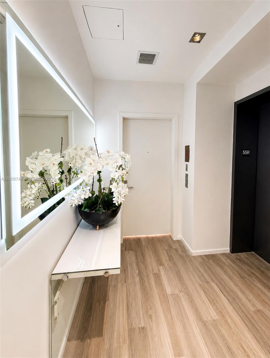 801 S Miami Ave # 5509, Miami FL 33130 photo 3