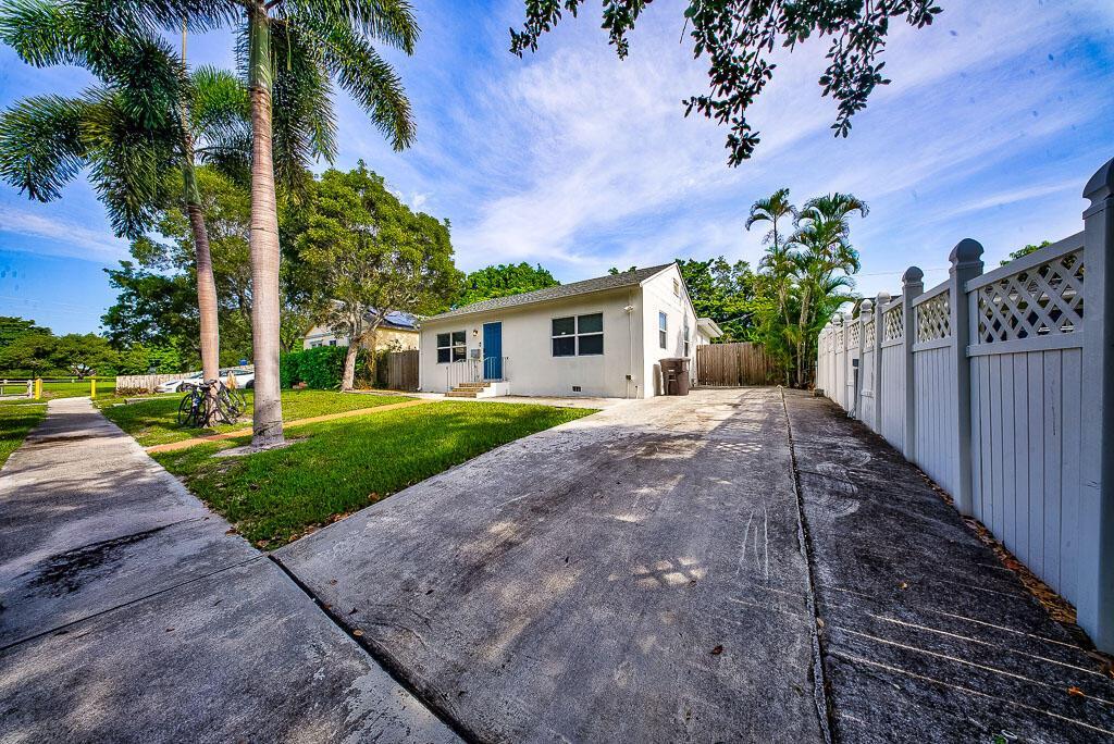 827 Nathan Hale Road, West Palm Beach FL 33405 photo 5