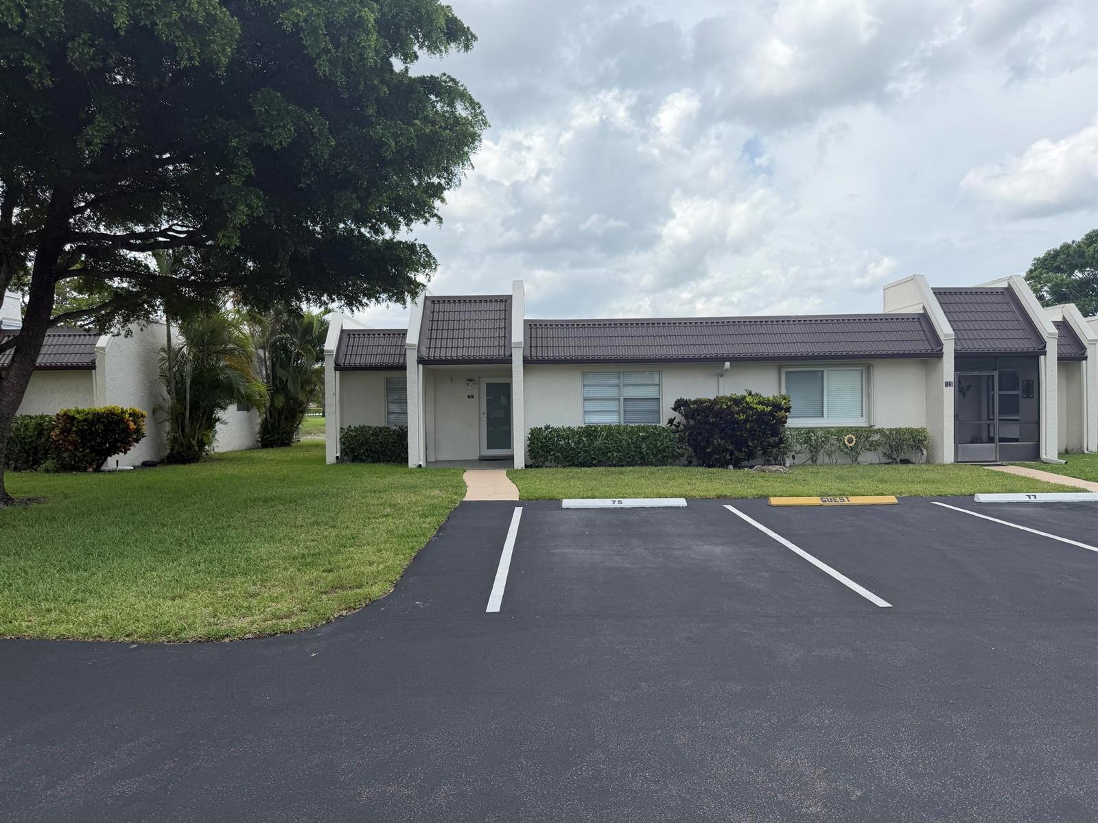 127 LAKE REBECCA Drive, West Palm Beach FL 33411 photo 4