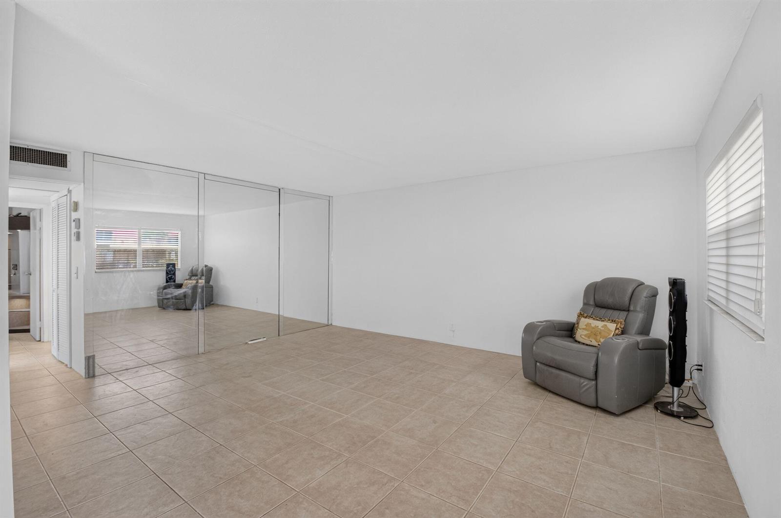 65 Saxony B, Delray Beach FL 33446 photo 5