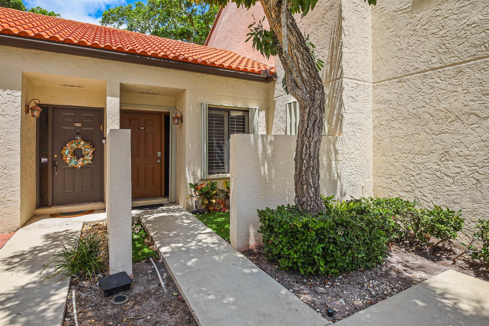 14 Vía De Casas Sur # 103, Boynton Beach FL 33426 photo 3