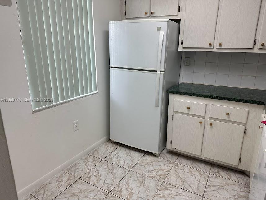 9460 Fontainebleau Blvd # 129, Miami FL 33172 photo 2