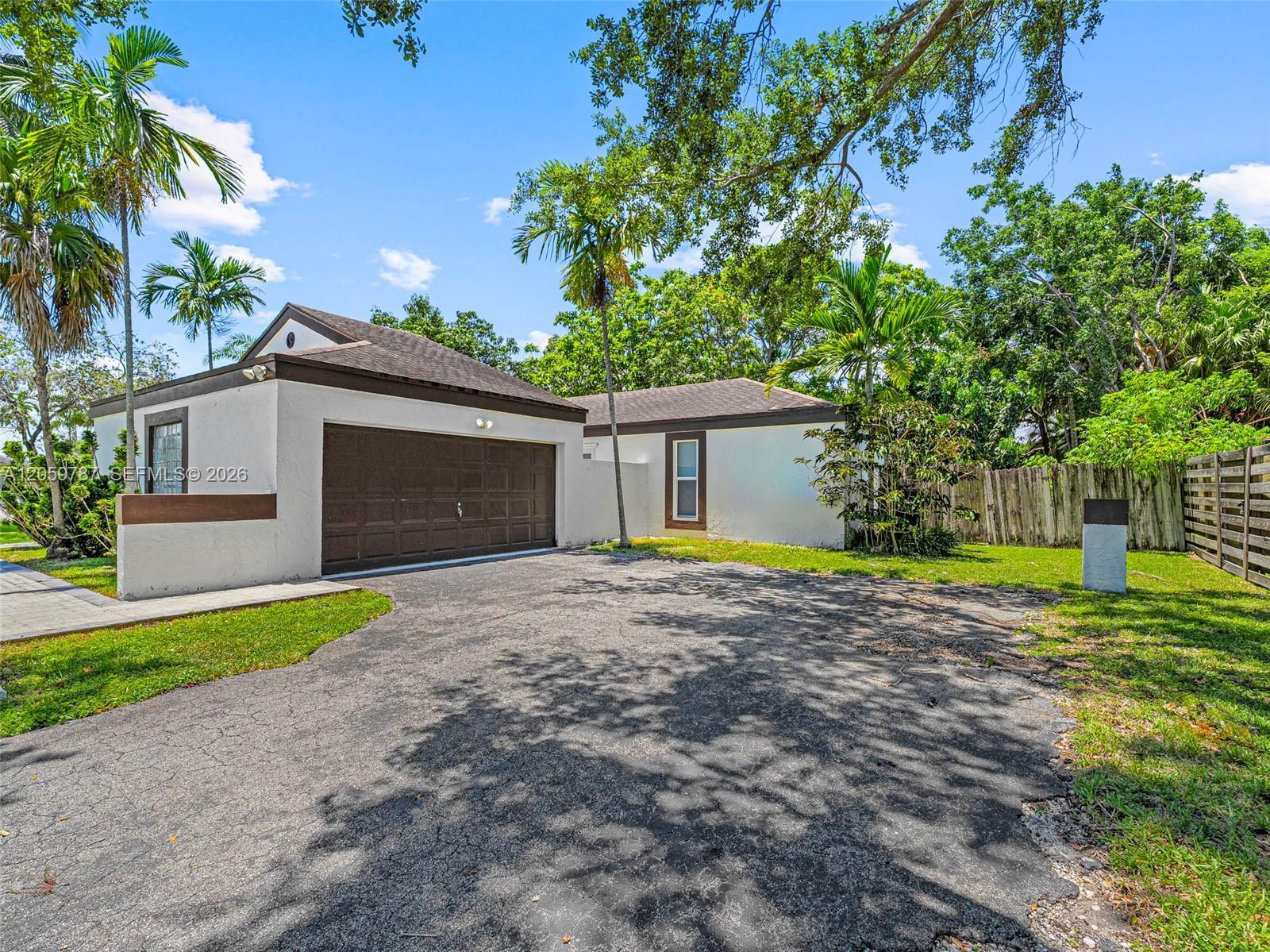 15491 SW 153rd St, Miami FL 33187 photo 3