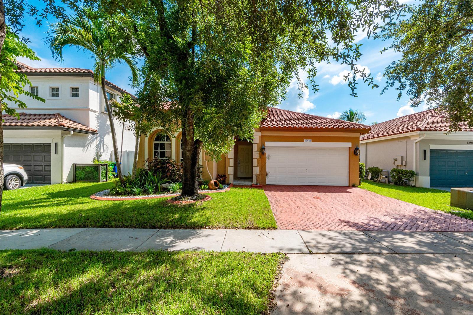 13923 SW 50th Street, Miramar FL 33027 photo 2