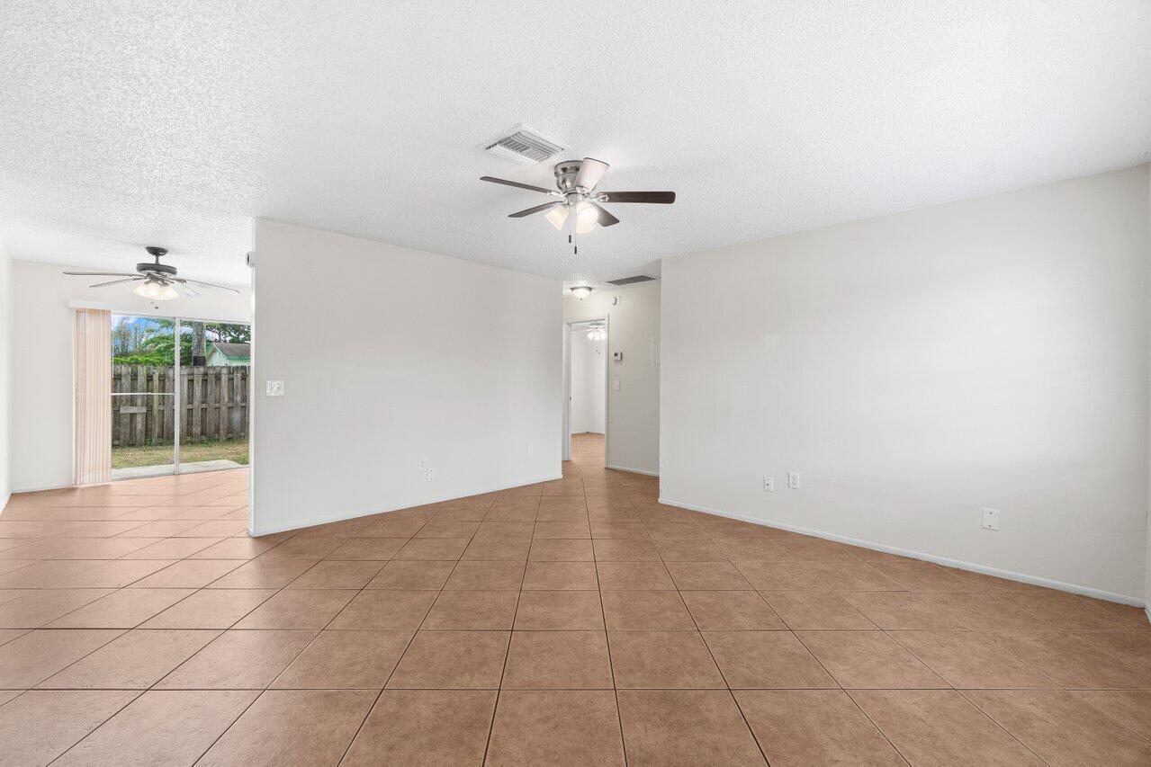 4764 Gulfstream Road, Lake Worth FL 33460 photo 4