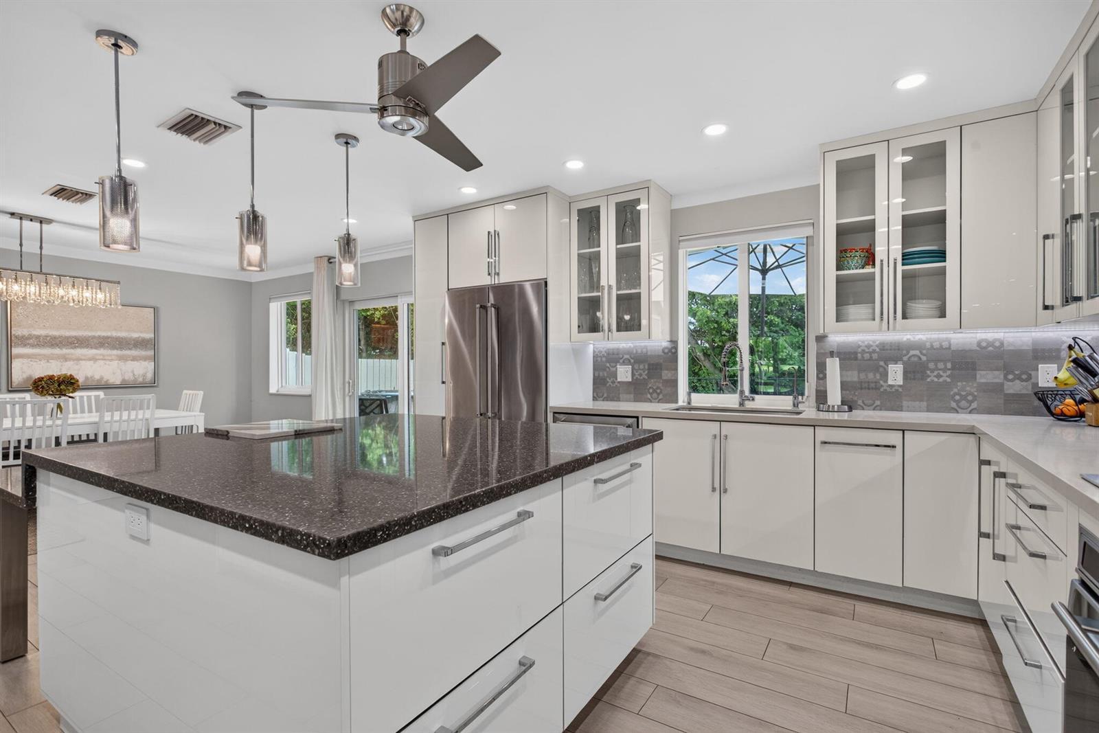 1270 SE 14th Court, Deerfield Beach FL 33441 photo 4