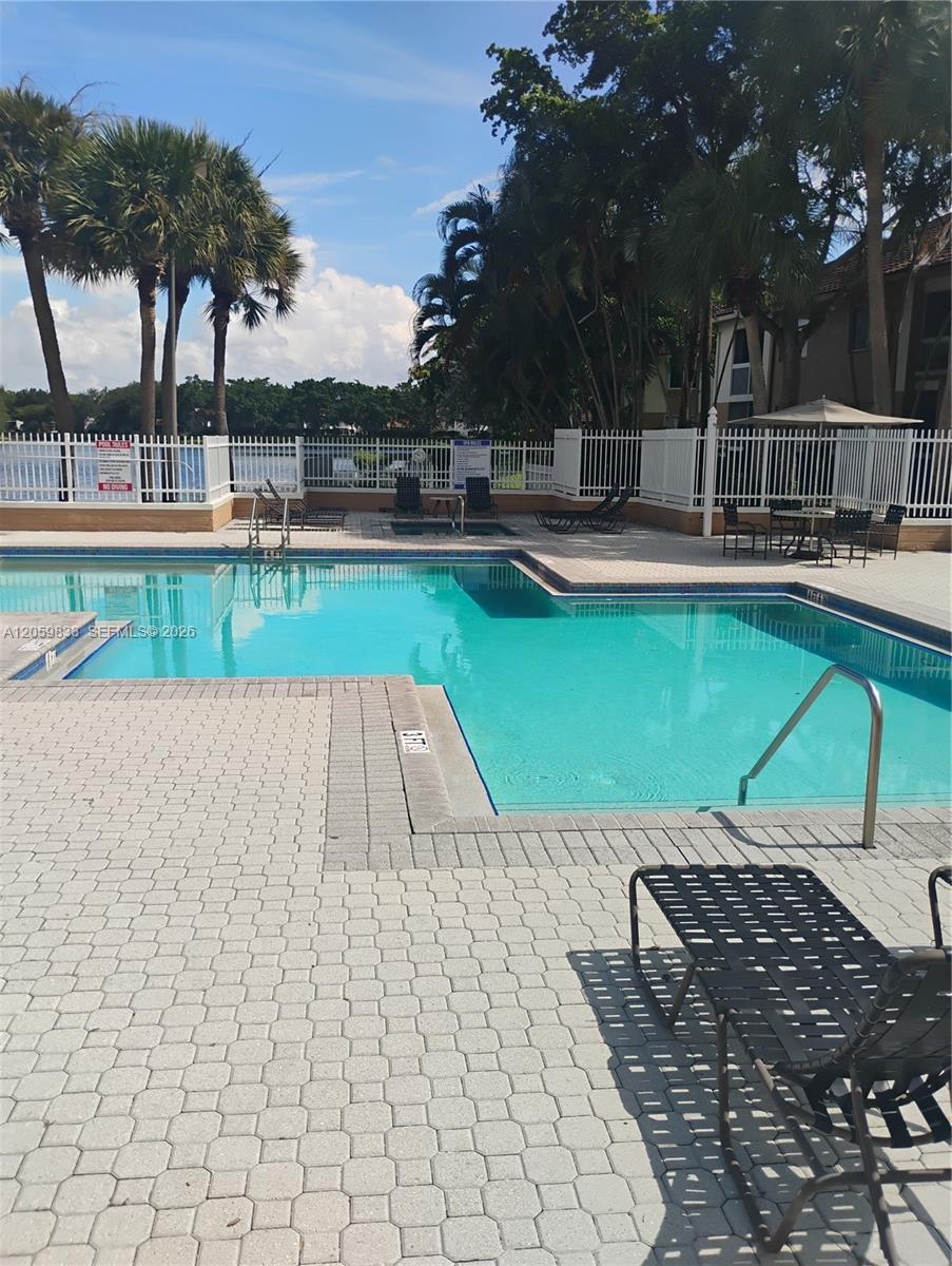 729 NW 92 AV BUILD 29 729 # 729, Plantation FL 33324 photo 5