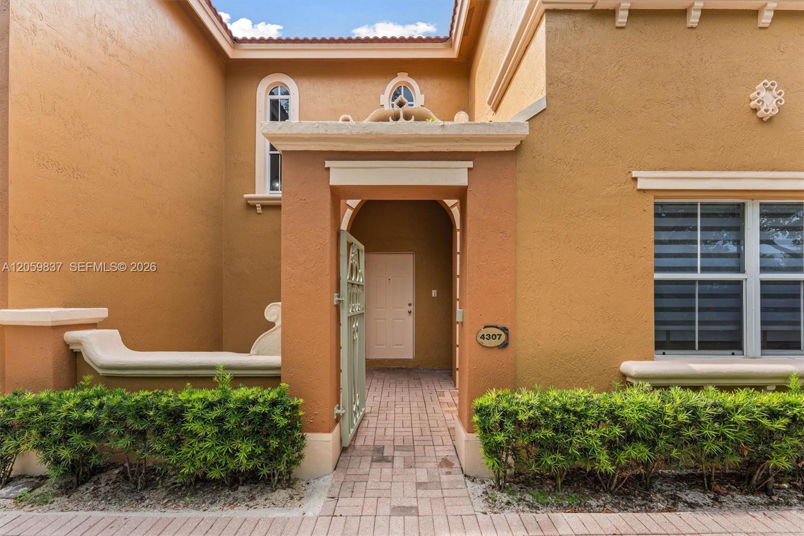 8424 NW 141st Ln # 4307, Miami Lakes FL 33016 photo 3