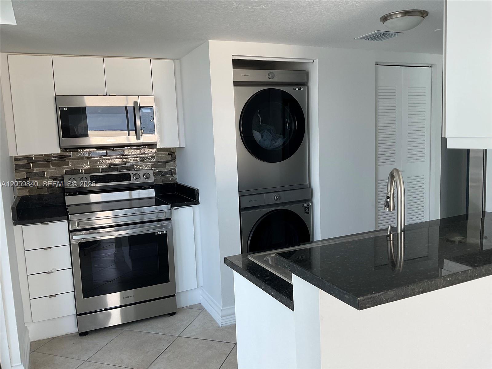 7600 Collins Ave # 1008, Miami Beach FL 33141 photo 3