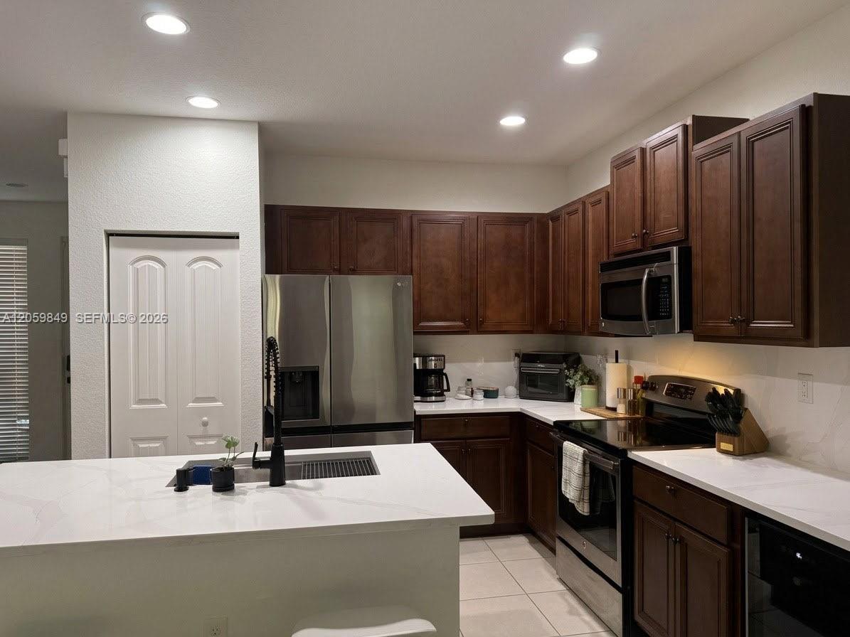 1091 NW 33rd Ct, Pompano Beach FL 33064 photo 5