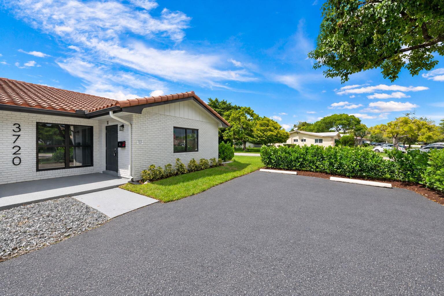 3720 NW 110th Avenue, Coral Springs FL 33065 photo 2