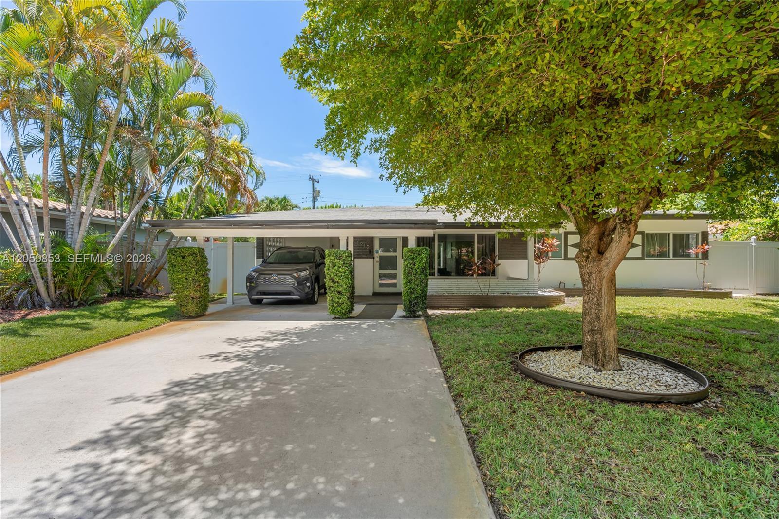 1912 NE 21st Ave, Fort Lauderdale FL 33305 photo 2