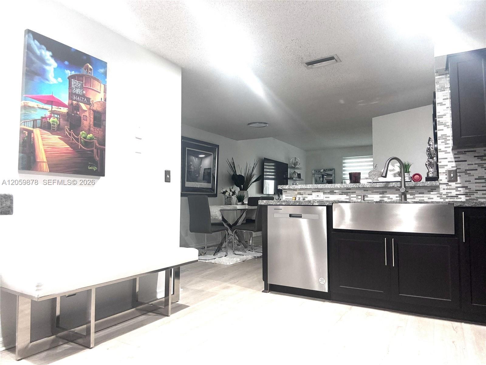 1543 Barcelona Way # 30, Weston FL 33327 photo 2
