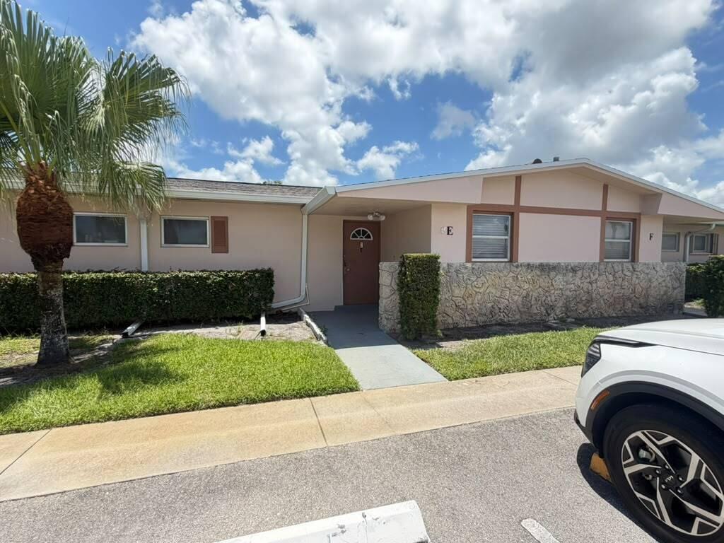 2727 DUDLEY Drive W, West Palm Beach FL 33415 photo 3
