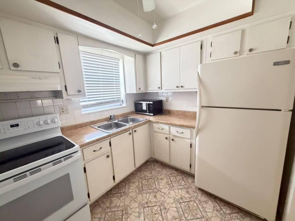2727 DUDLEY Drive W, West Palm Beach FL 33415 photo 4