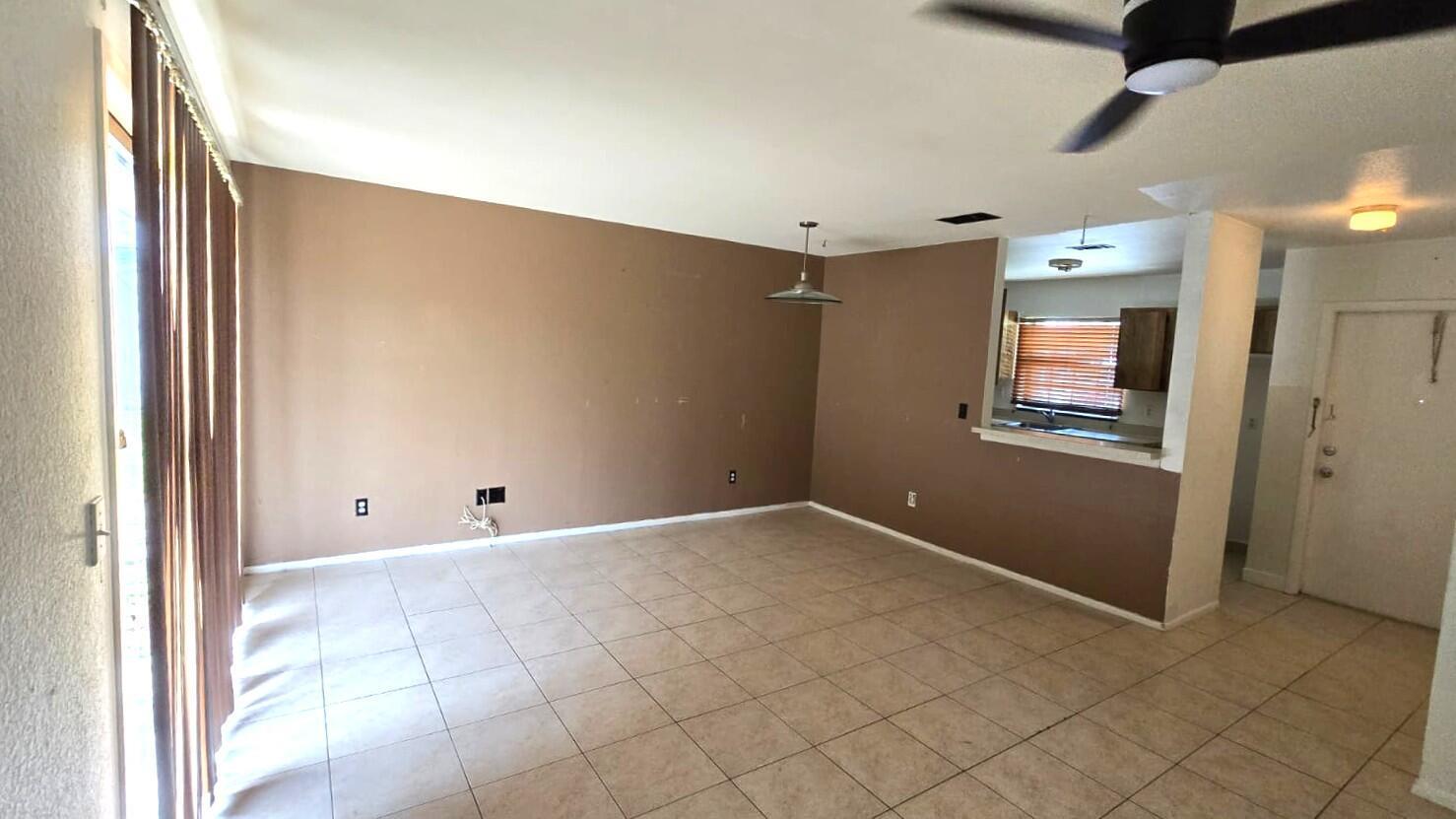 2522 SE Mariposa Avenue, FL 34952 photo 4