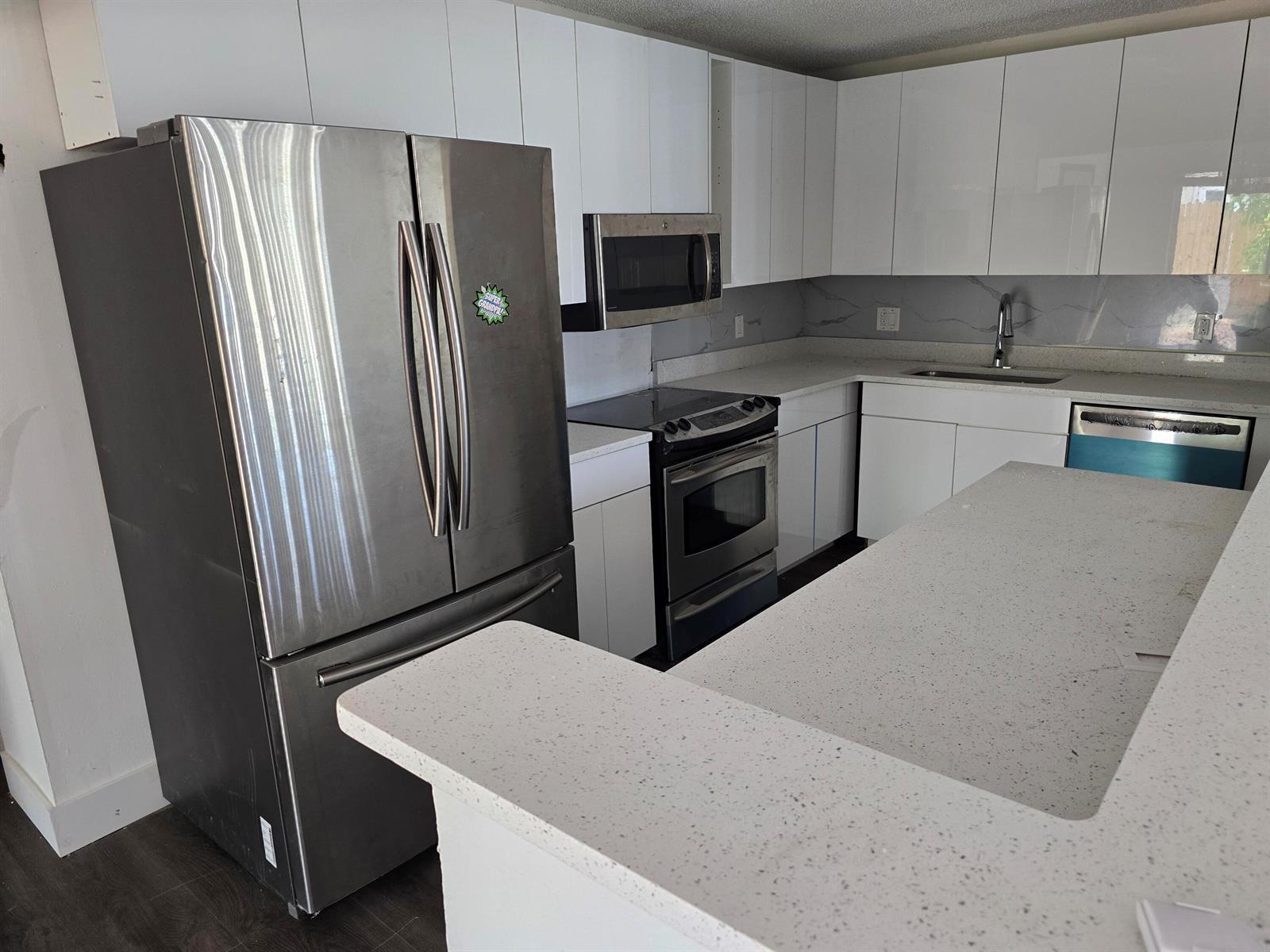 435 SW 61st Terrace, Margate FL 33068 photo 3