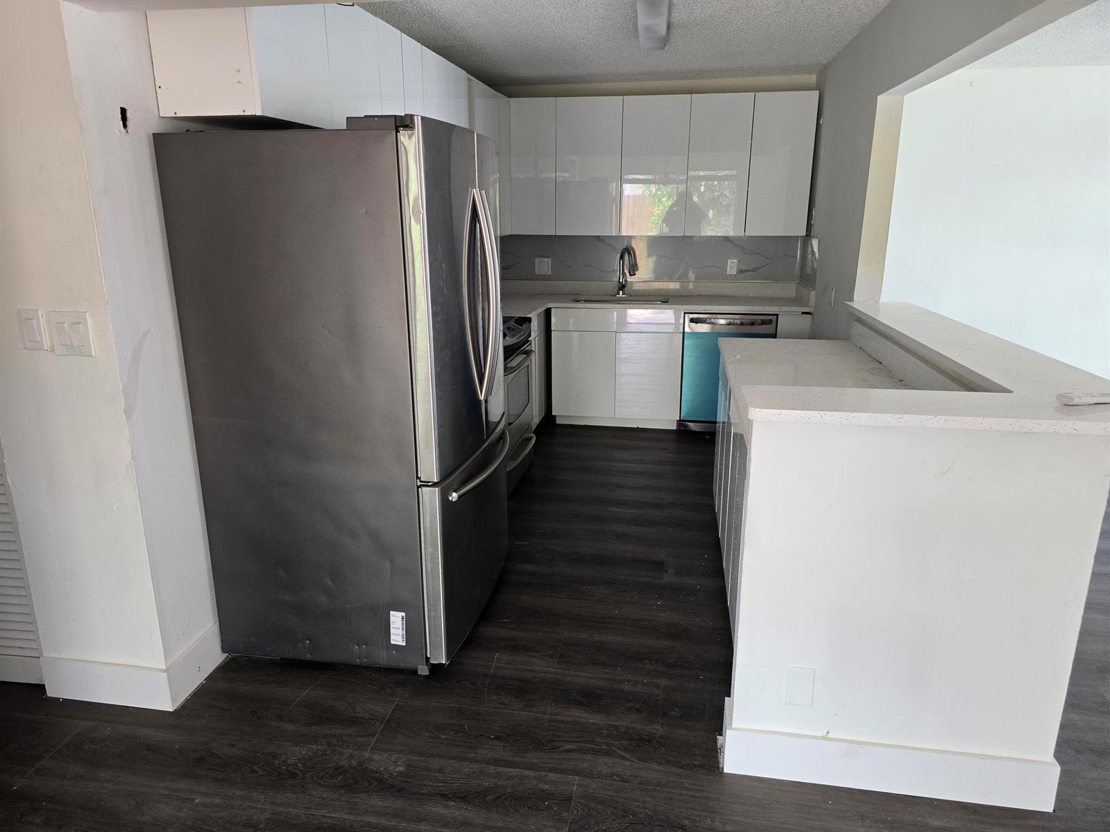 435 SW 61st Terrace, Margate FL 33068 photo 4
