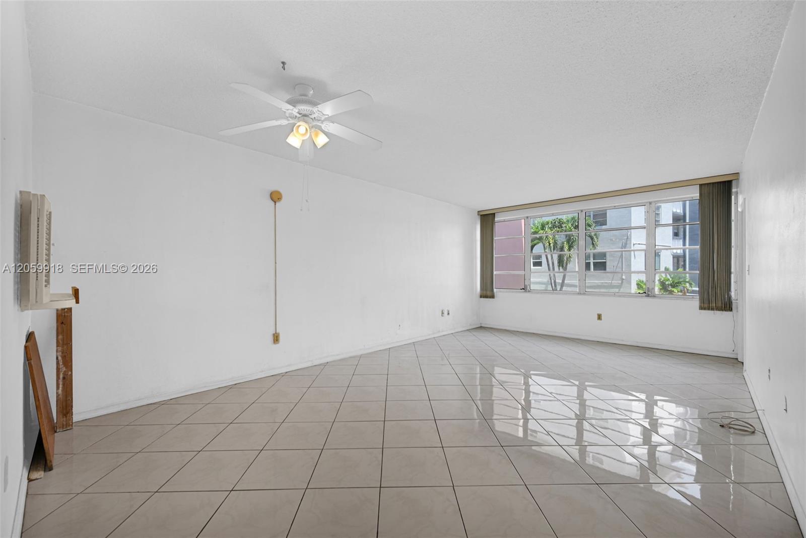 18555 NE 14th Ave # 502, Miami FL 33179 photo 5
