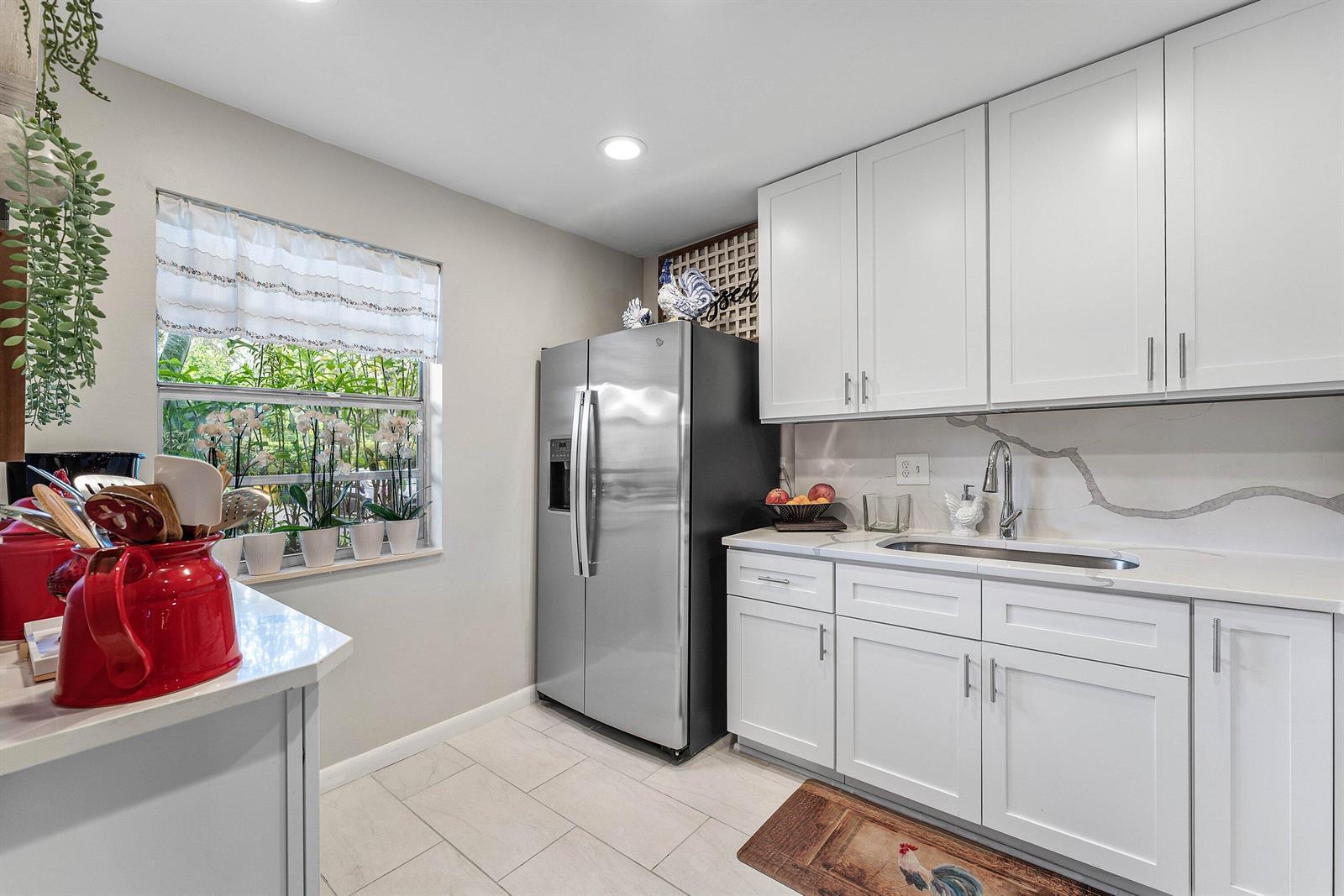 112 Lake Constance Drive, West Palm Beach FL 33411 photo 3