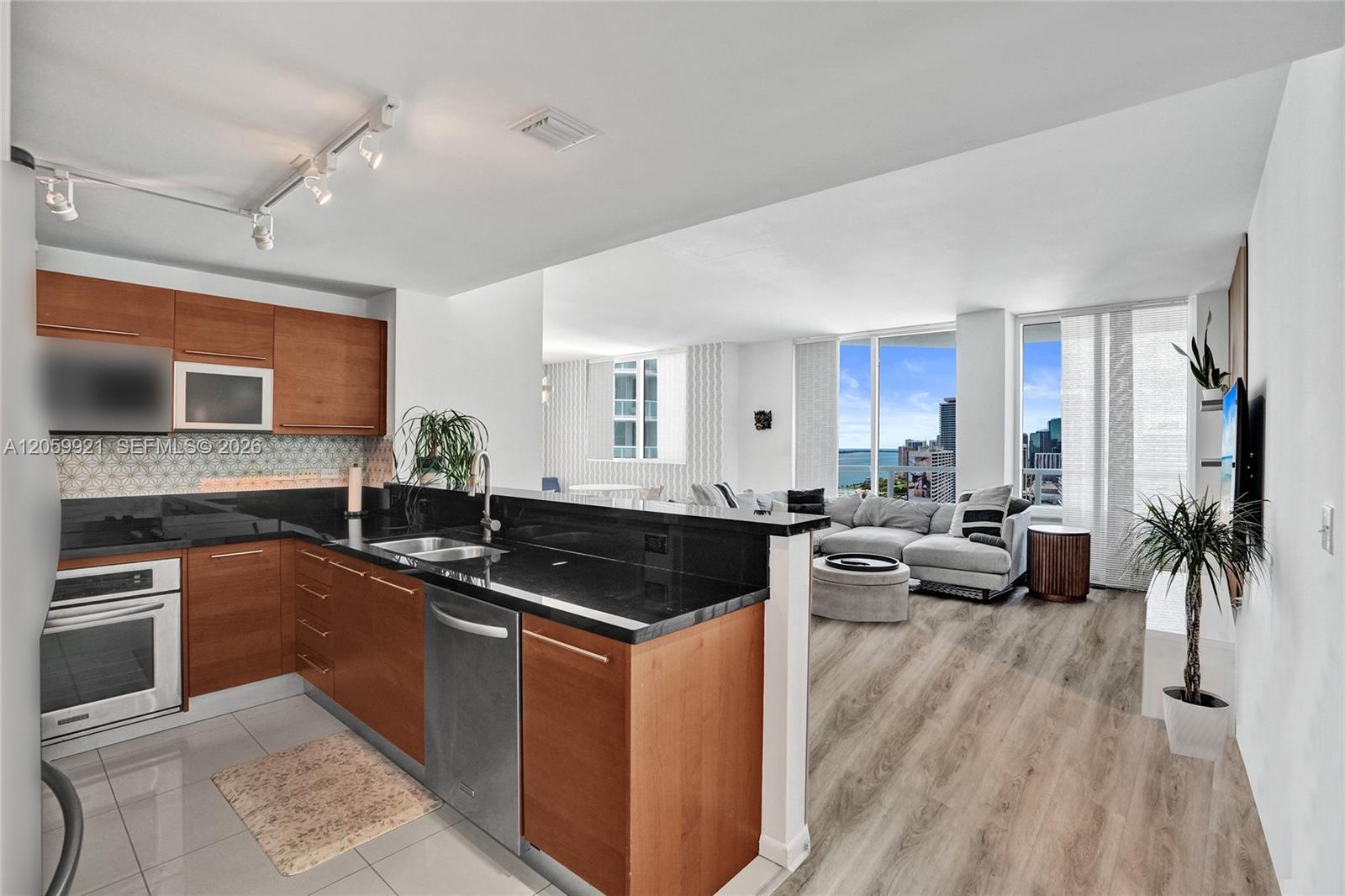 244 Biscayne Blvd # 3409, Miami FL 33132 photo 3