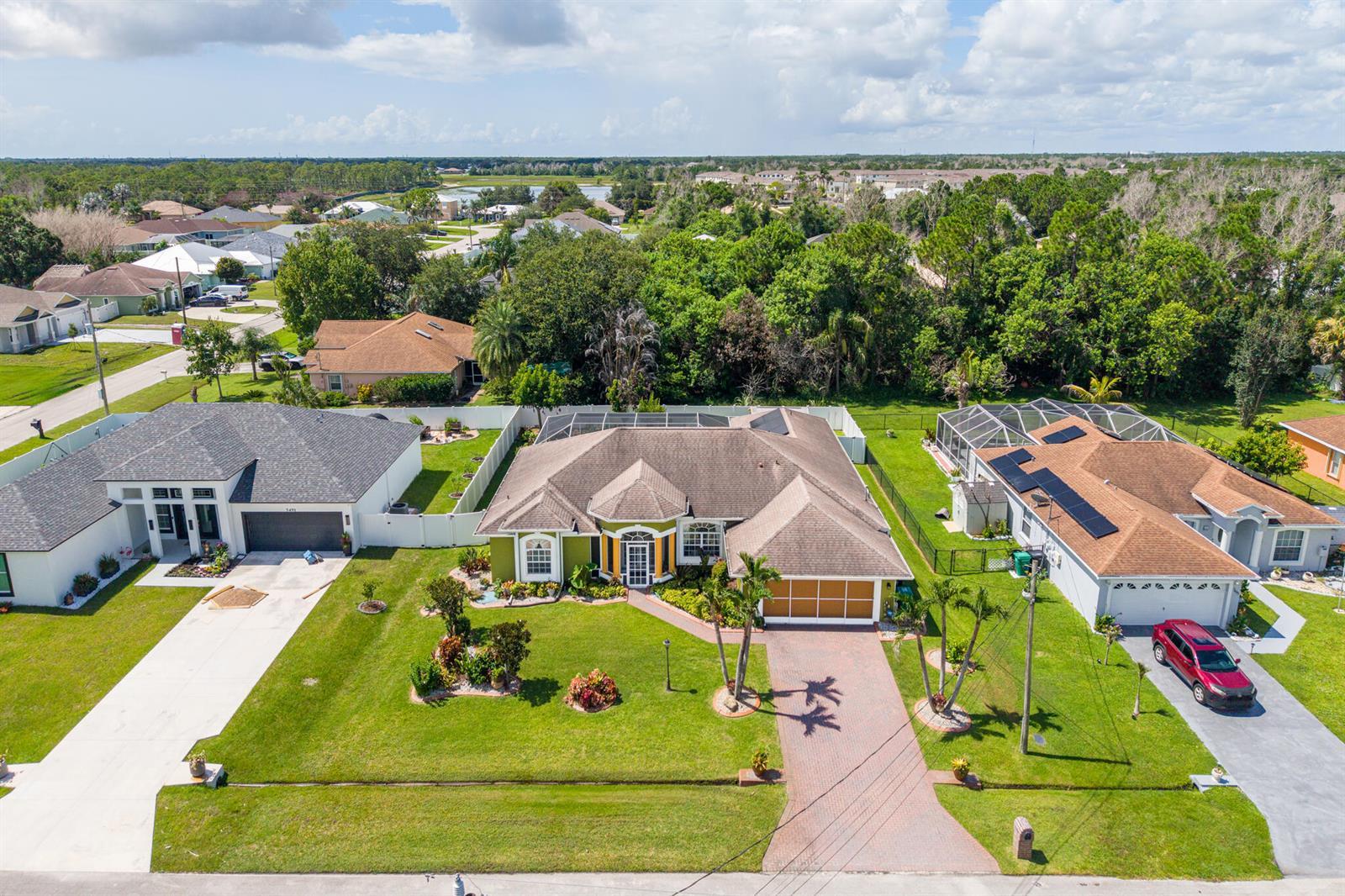 5493 NW Chapel Court, FL 34986 photo 2