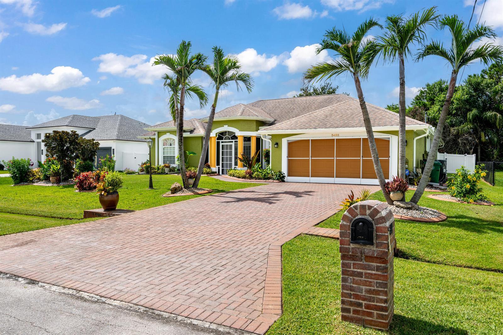 5493 NW Chapel Court, FL 34986 photo 3
