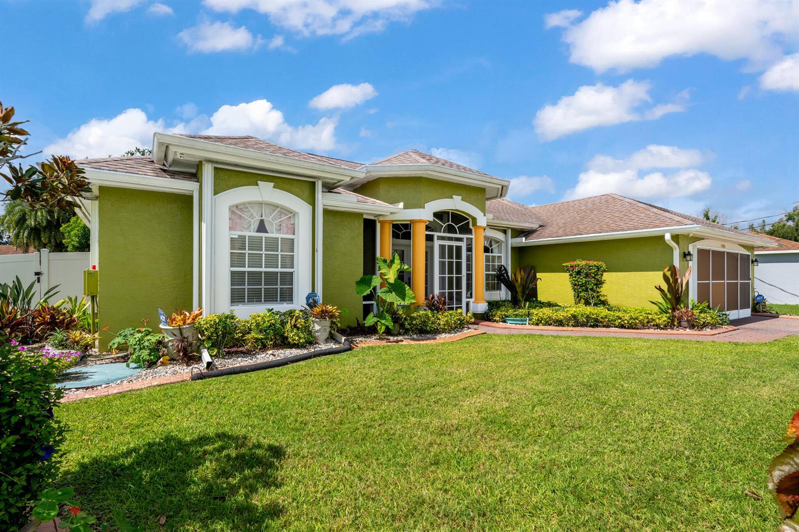 5493 NW Chapel Court, FL 34986 photo 4