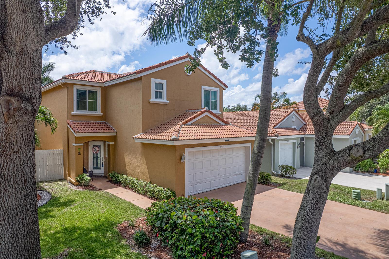 6933 DESERT INN Terrace, Lake Worth FL 33463 photo 2