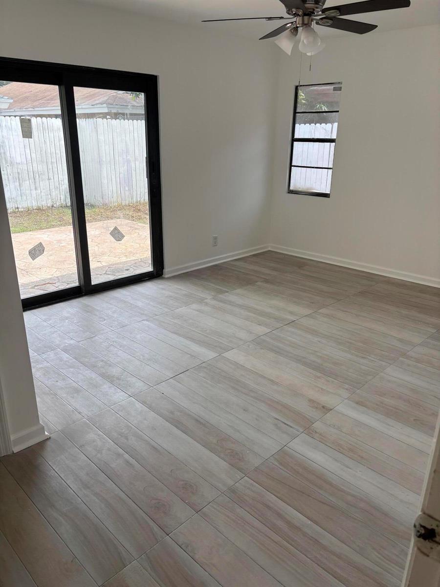 7433 SW 13TH Street SW, North Lauderdale FL 33068 photo 4