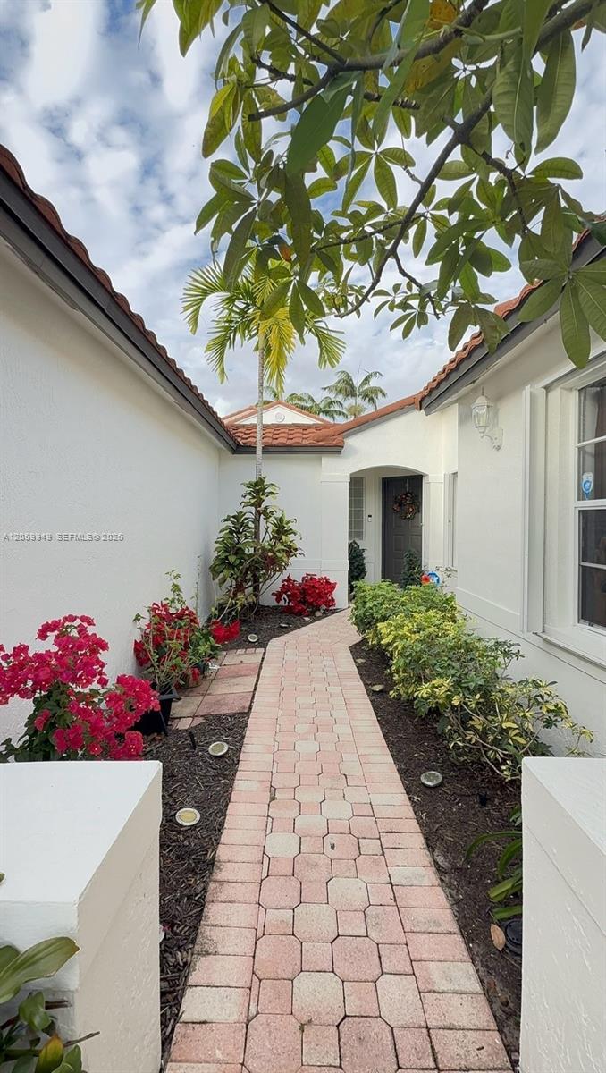 17225 NW 7th St, Pembroke Pines FL 33029 photo 2