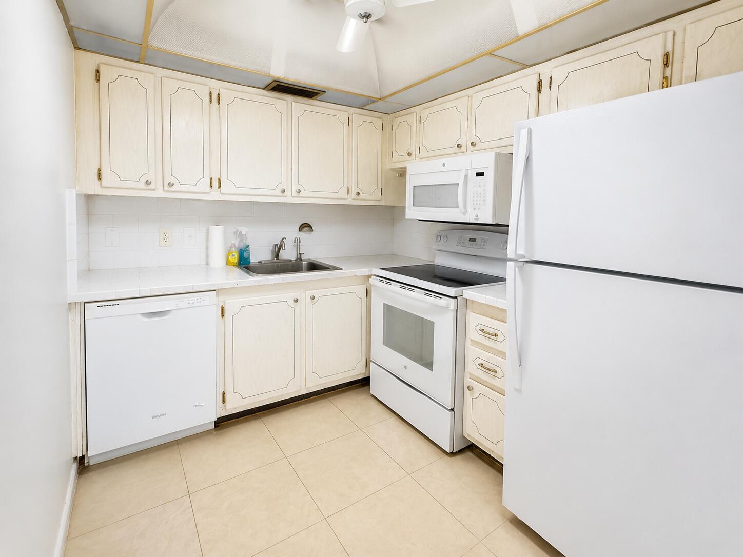 234 CHATHAM L, West Palm Beach FL 33417 photo 4